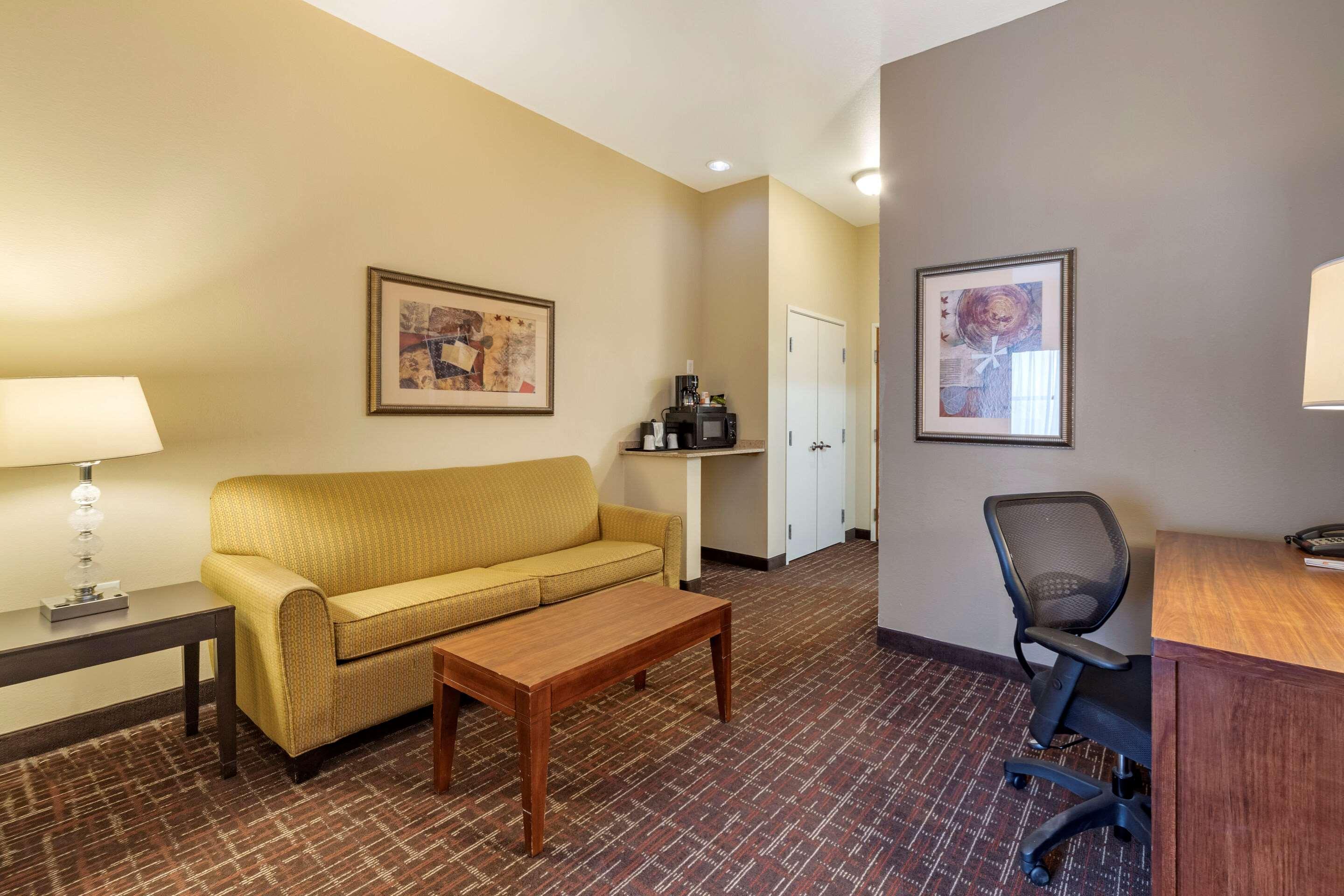 Comfort Inn & Suites Shawnee North Near I-40 Exteriér fotografie