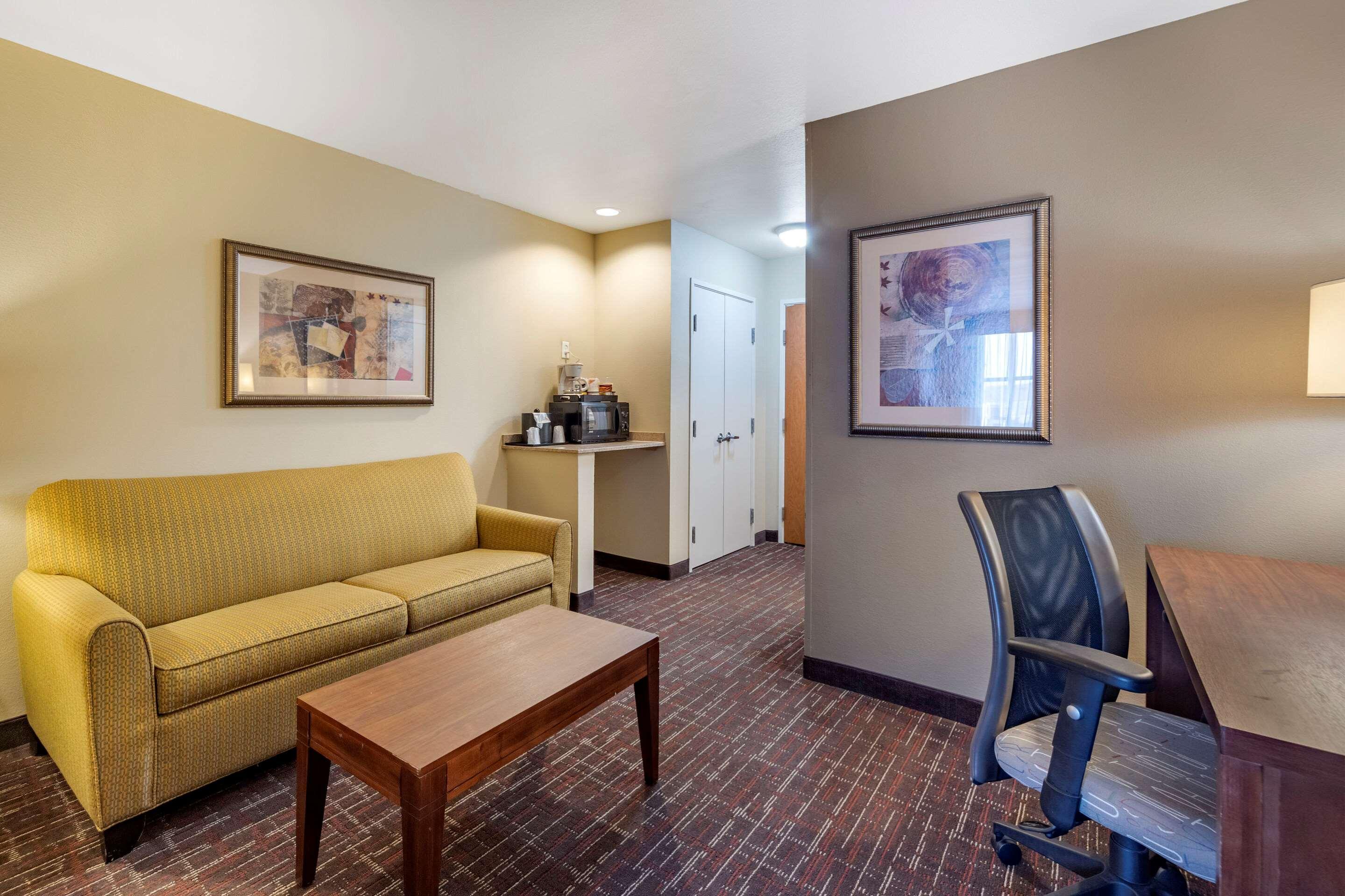 Comfort Inn & Suites Shawnee North Near I-40 Exteriér fotografie