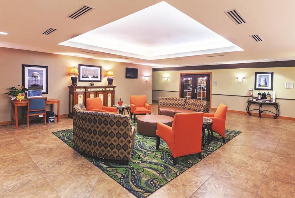 Comfort Inn & Suites Shawnee North Near I-40 Exteriér fotografie