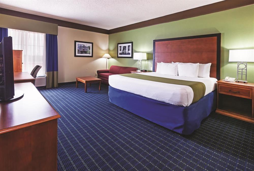 Comfort Inn & Suites Shawnee North Near I-40 Exteriér fotografie