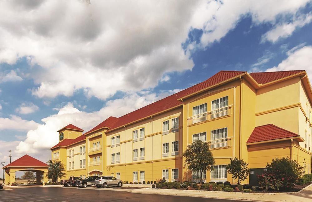 Comfort Inn & Suites Shawnee North Near I-40 Exteriér fotografie