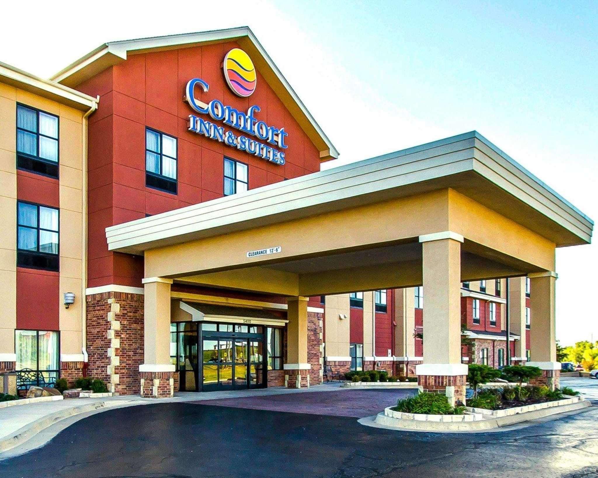 Comfort Inn & Suites Shawnee North Near I-40 Exteriér fotografie