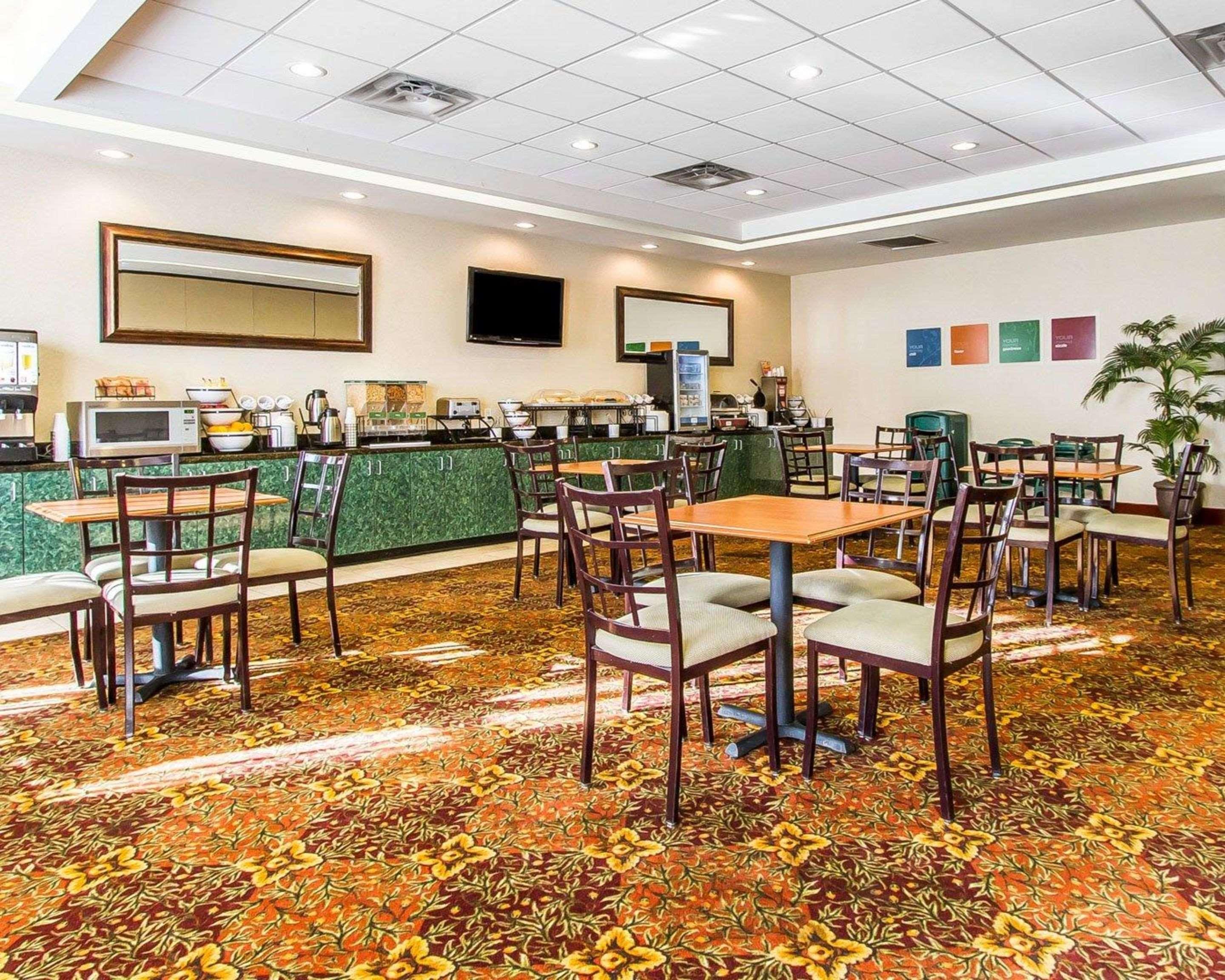 Comfort Inn & Suites Shawnee North Near I-40 Exteriér fotografie