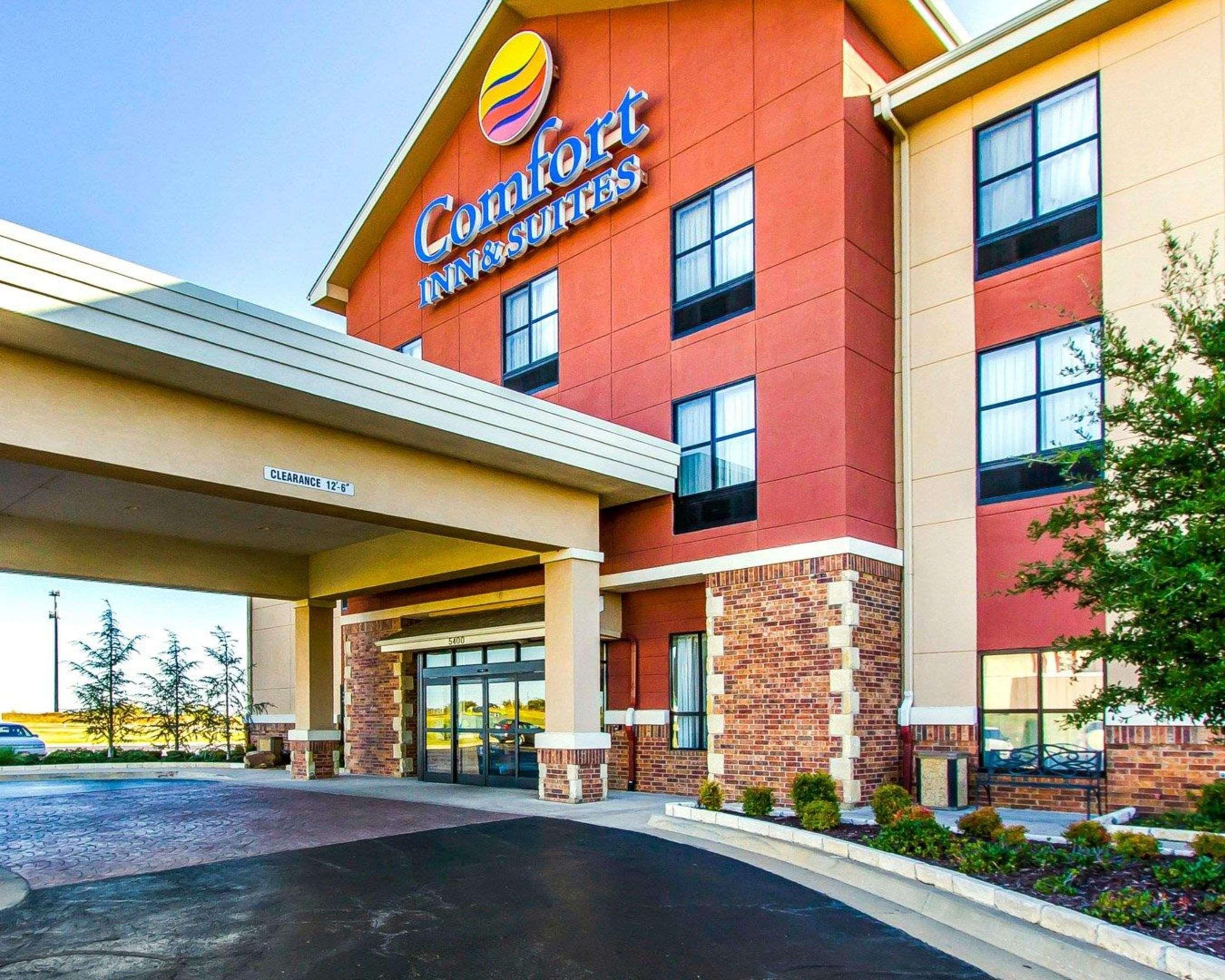 Comfort Inn & Suites Shawnee North Near I-40 Exteriér fotografie