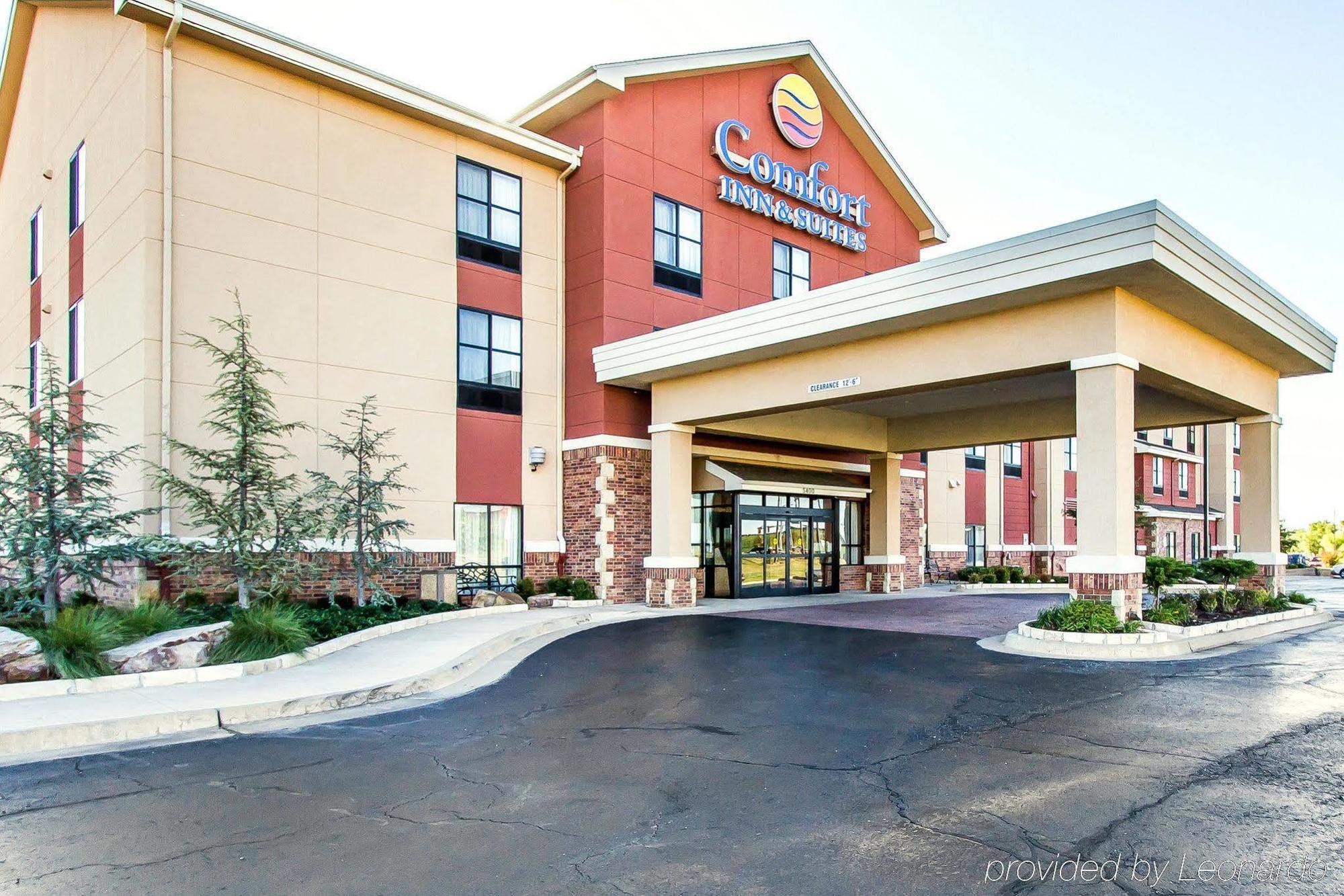 Comfort Inn & Suites Shawnee North Near I-40 Exteriér fotografie